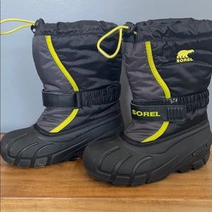 Boys Sorel snow boots